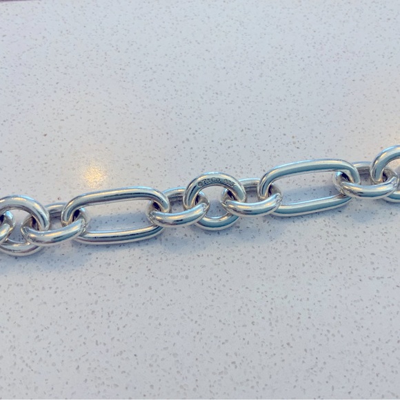 TIFFANY & CO ROSE GOLD 18K SILVER HEART LOCKET - Picture 5 of 5